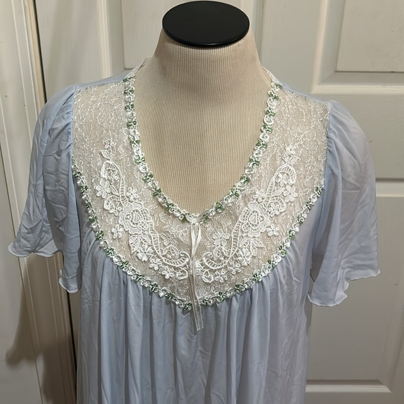 Preswick & Moore light blue sheer nightgown - Picture 3 of 7